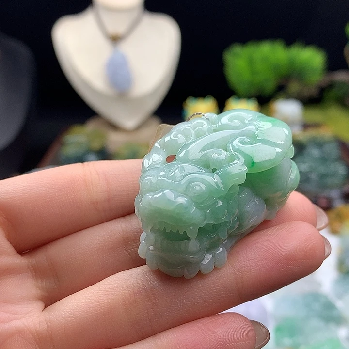 翡翠未镶嵌颈饰貔貅10