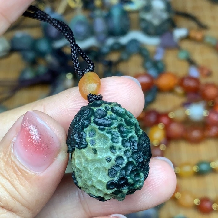 玛瑙/玉髓未镶嵌珠宝半成品时**行