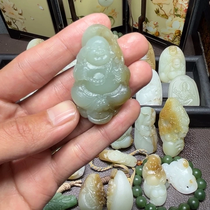 和田玉未镶嵌颈饰