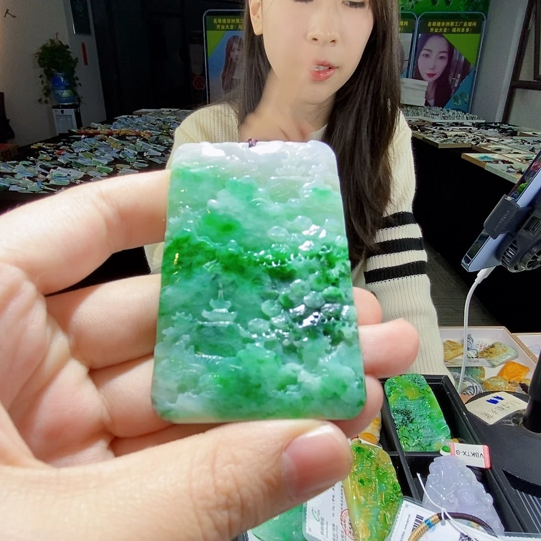 颈饰未镶嵌翡翠翡翠
