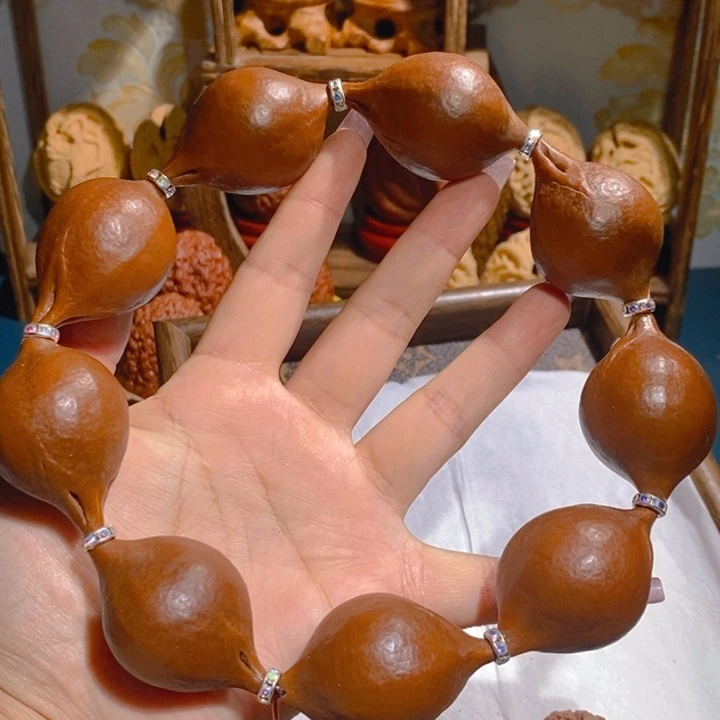 野生巴西大橄榄核手持9颗