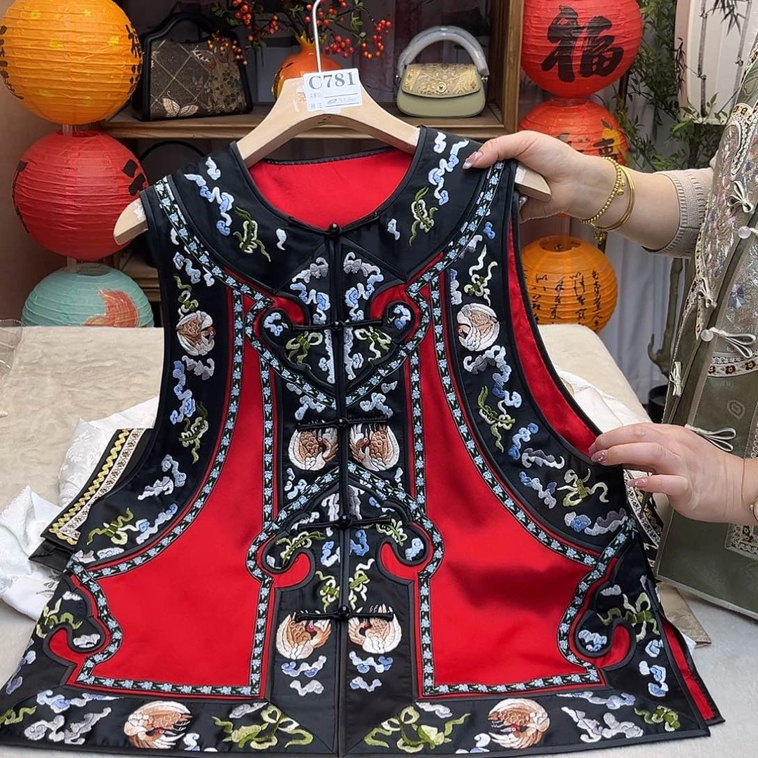 刺绣五如意现秀马甲102成衣胸围