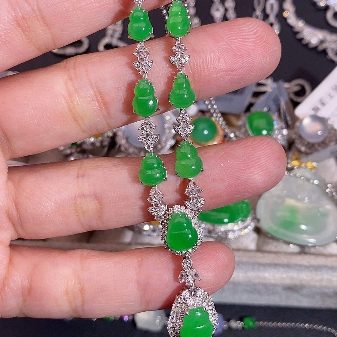 翡翠18K金镶嵌手链