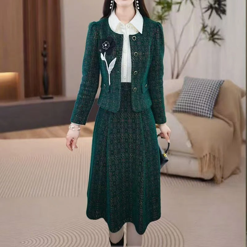 高档2025年秋冬季新款贵气香风外套礼服裙俩件套233