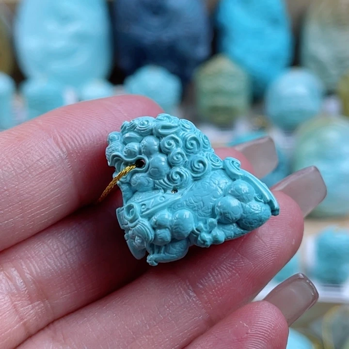 绿松石未镶嵌珠宝奇石