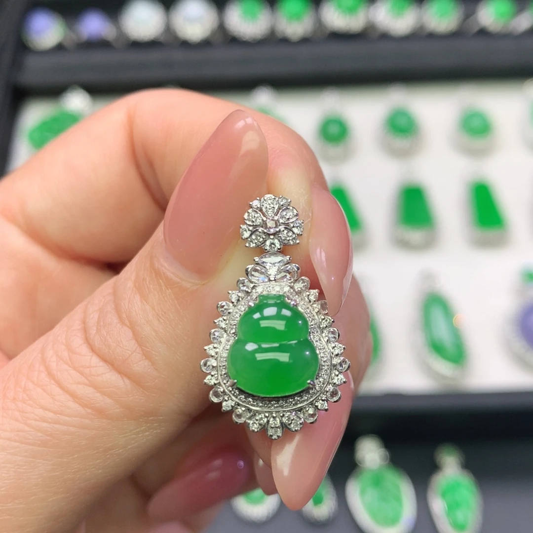 翡翠18K金镶嵌吊坠(不含链)