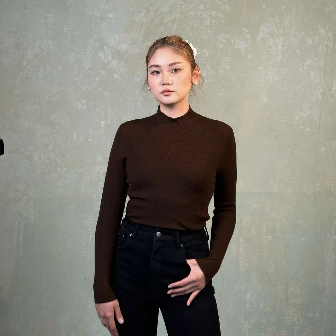 百搭半高领打底衫