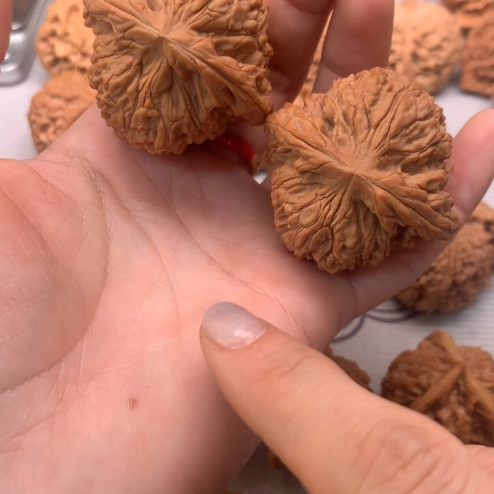 文玩核桃把件全品南疆石46
