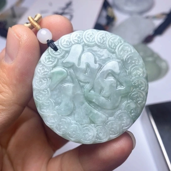 翡翠未镶嵌颈饰翡翠