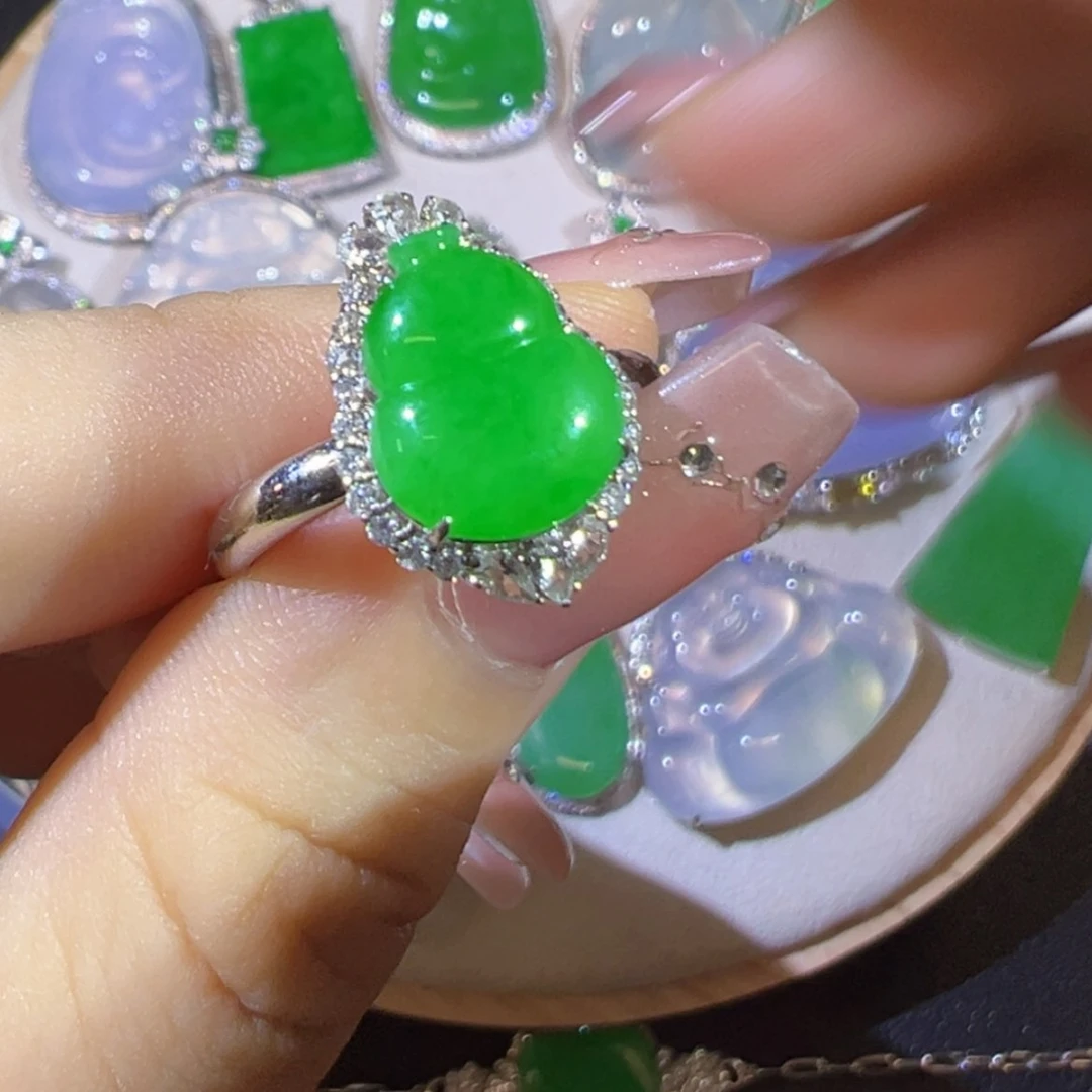 【闪购商品】翡翠18K金镶嵌吊坠(不含链)天然翡翠葫芦戒指