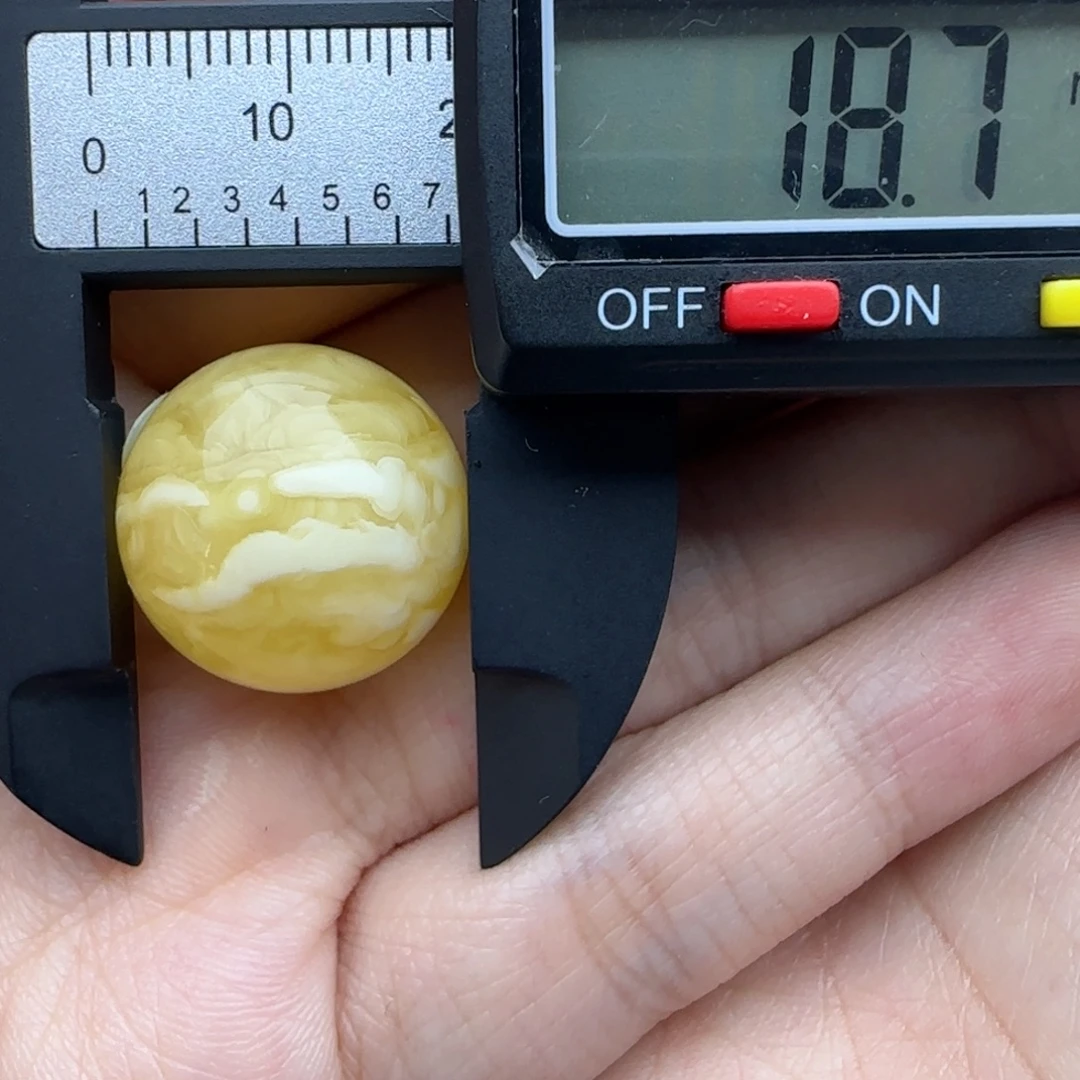 蜜蜡未镶嵌裸石飘花圆珠