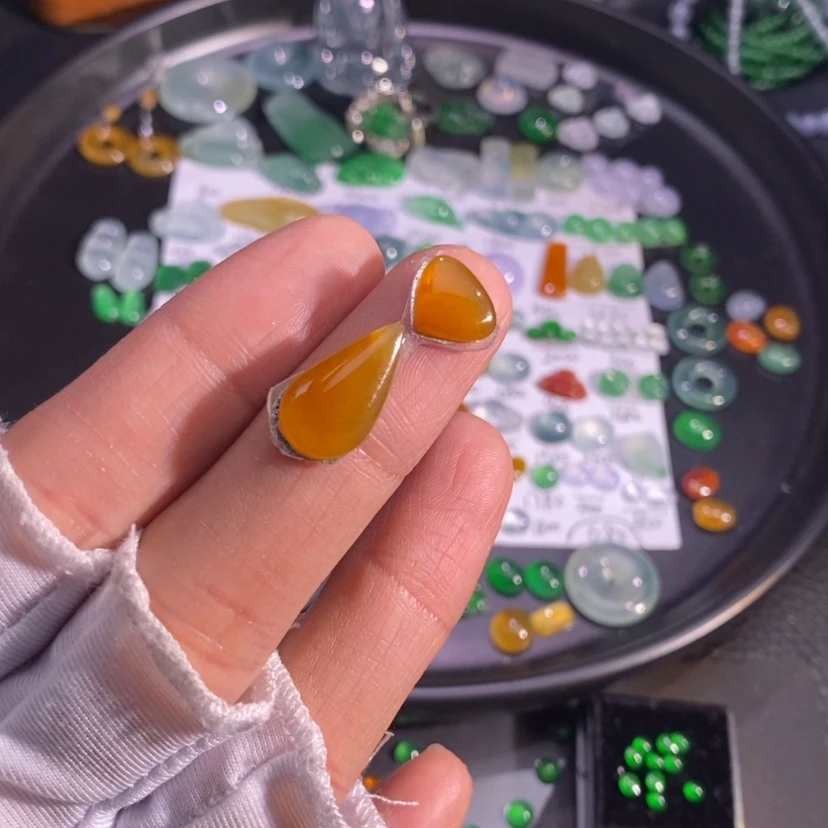 【闪购商品】翡翠挂件未镶嵌水滴