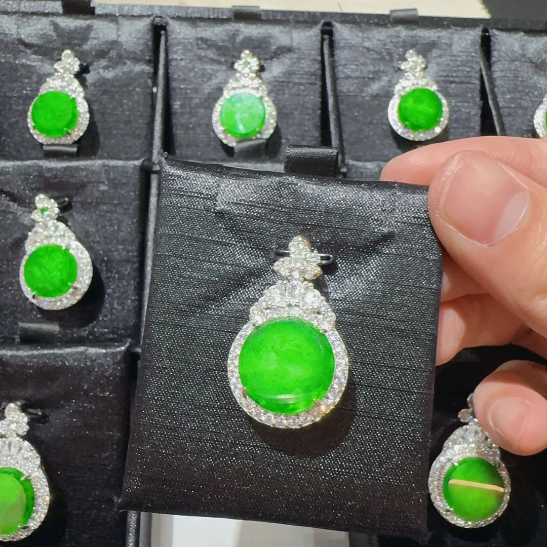 【直播间专属】天然A货翡翠阳绿圆无事牌/发其一DD0280025