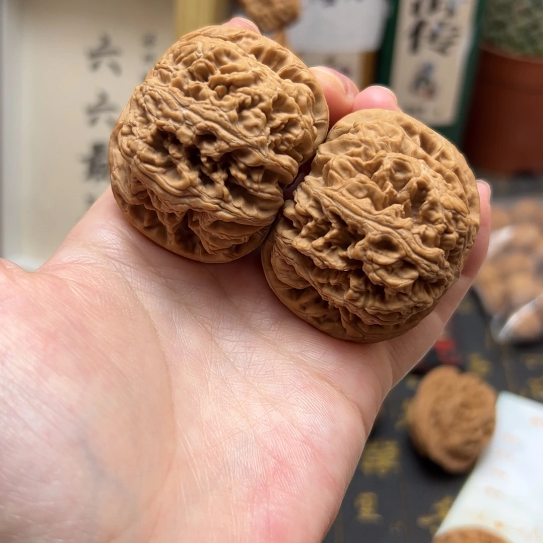 文玩核桃把件46➕平谷粗筋