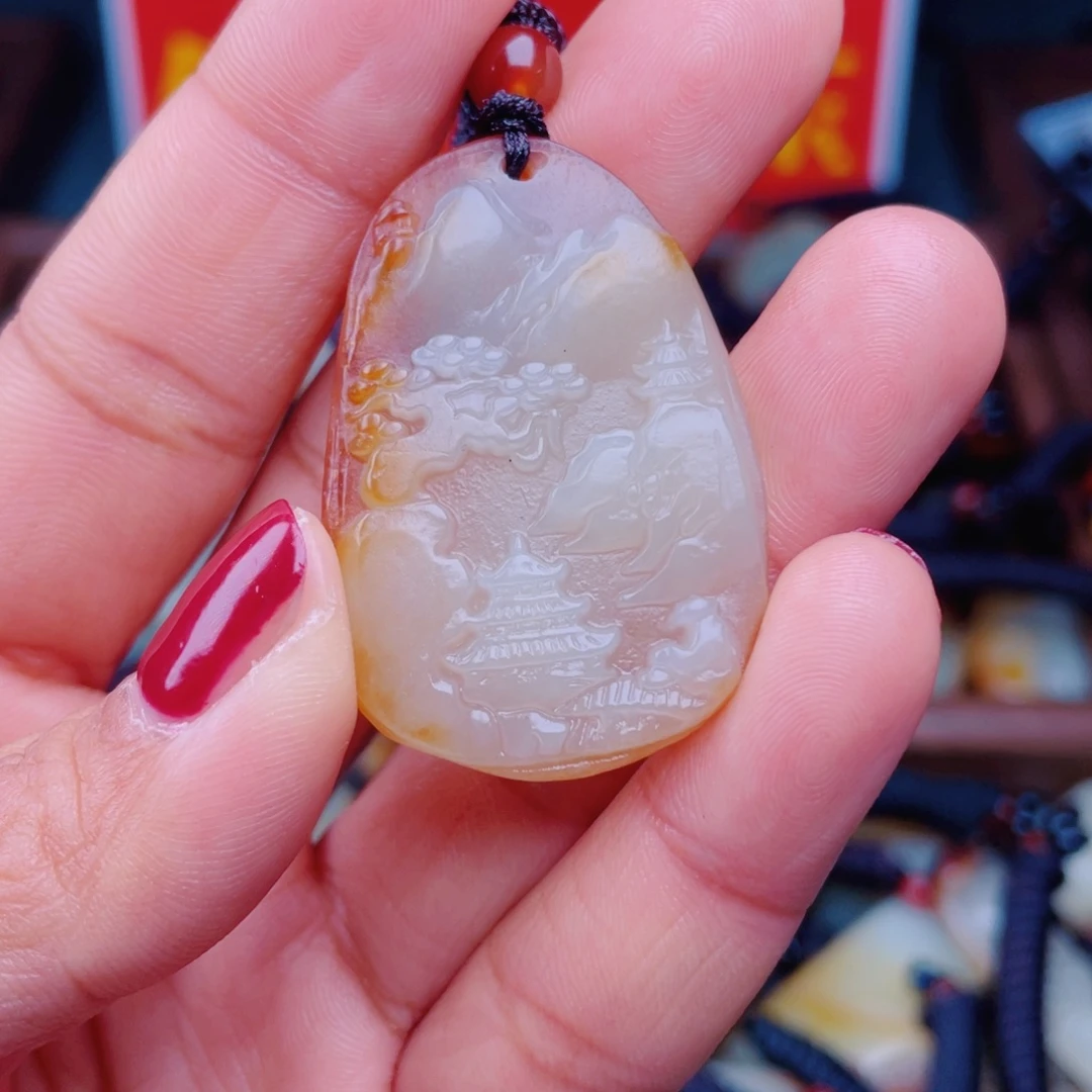 和田玉未镶嵌颈饰