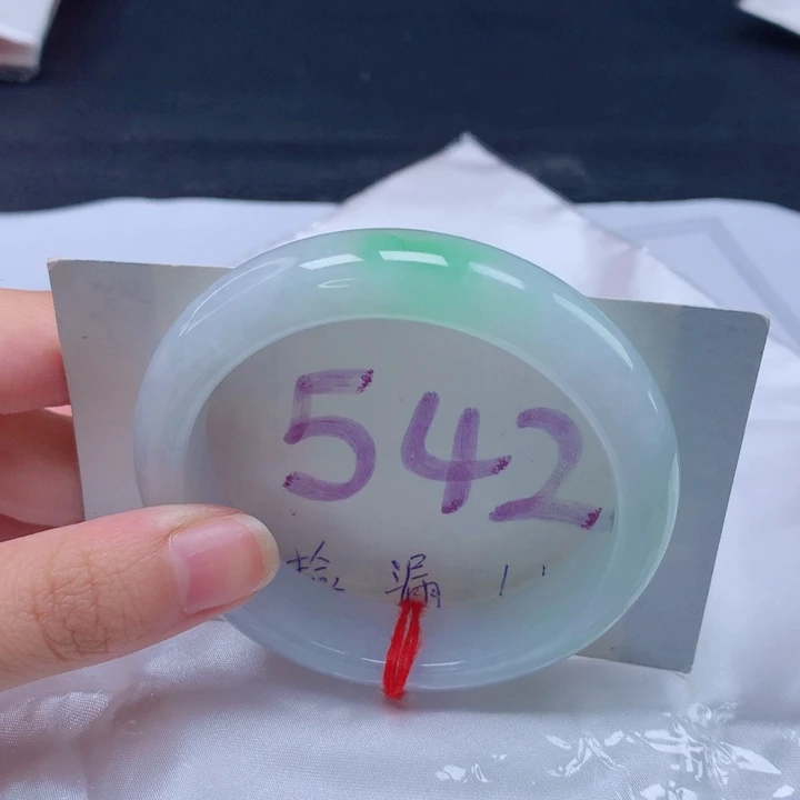 翡翠手镯未镶嵌小圈口5455