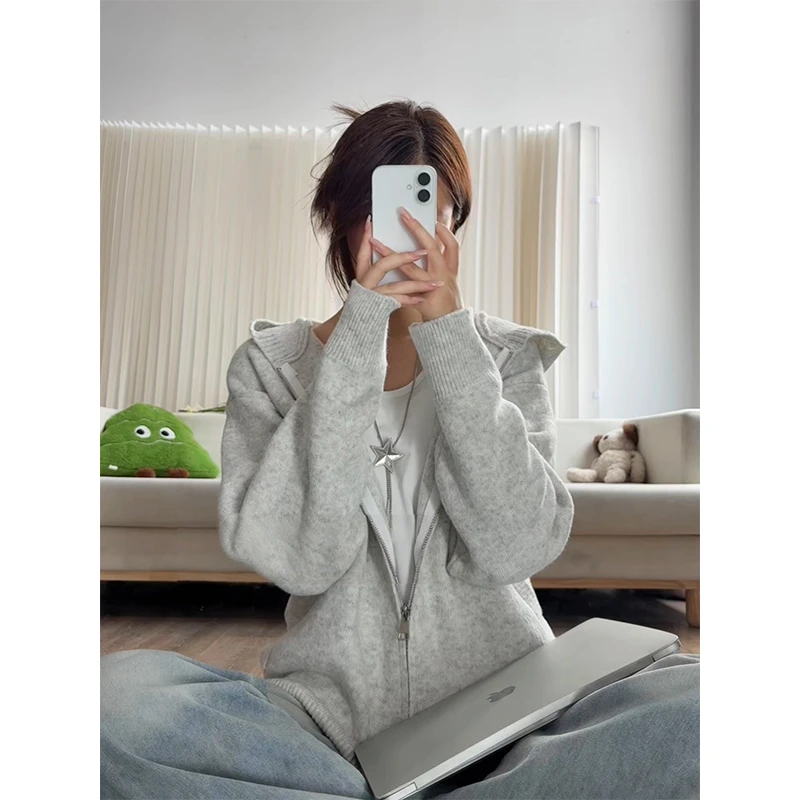 浅灰色慵懒风连帽针织毛衣男秋季通勤穿搭开衫卫衣hiphop情侣外套