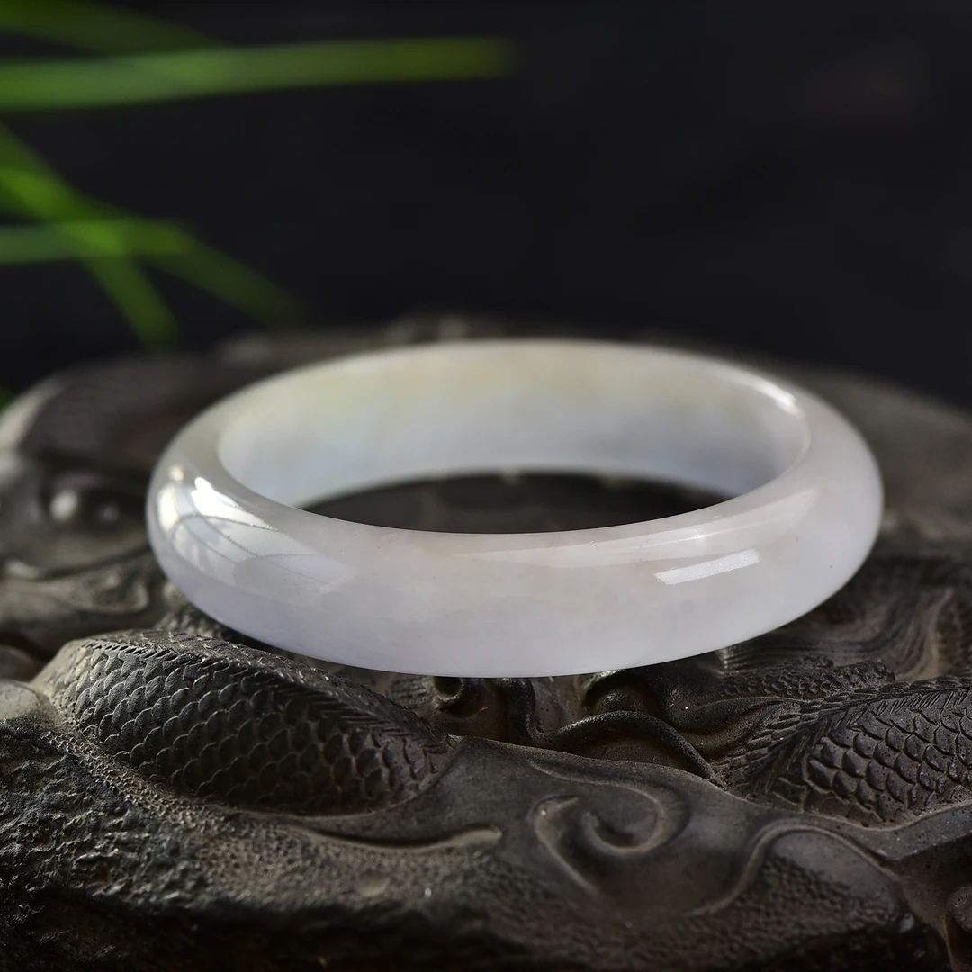 时尚大女王冰透女款精美美人镯多样性发其一