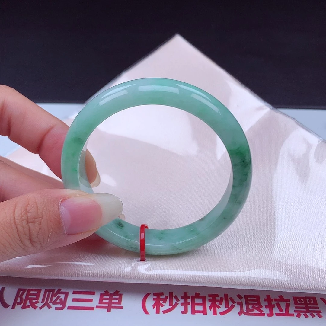 翡翠手镯未镶嵌大****六手镯00784