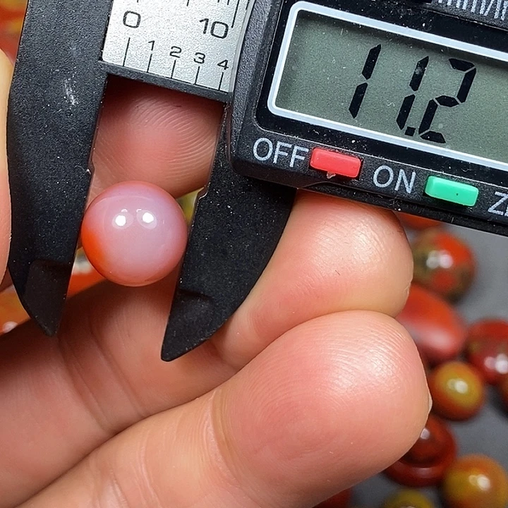 南红玛瑙未镶嵌挂件