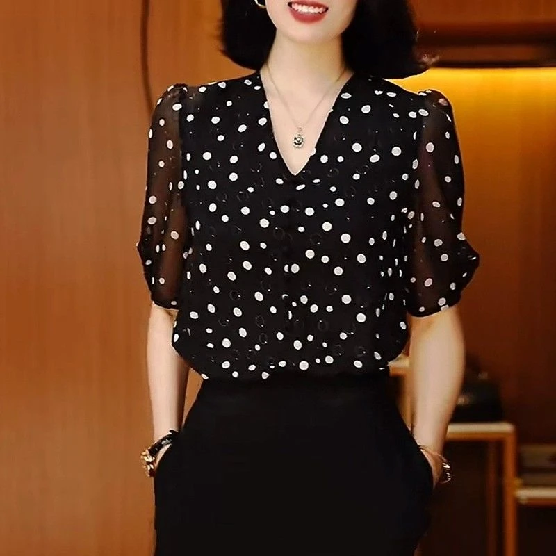 夏季新款高端印花波点五分袖上衣时尚洋气百搭V领显瘦遮肚子小衫
