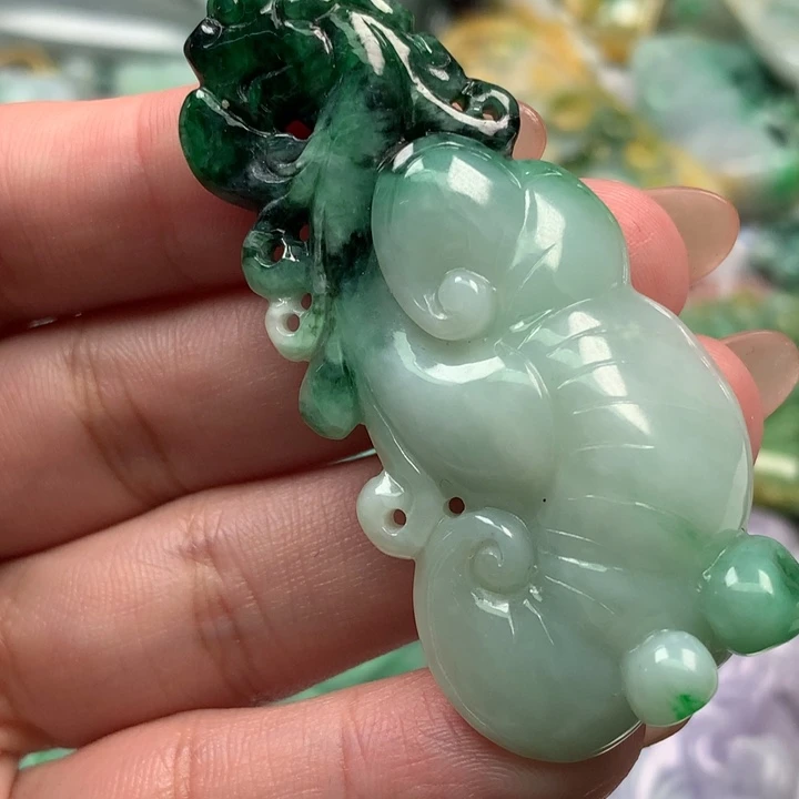 翡翠未镶嵌颈饰翡翠