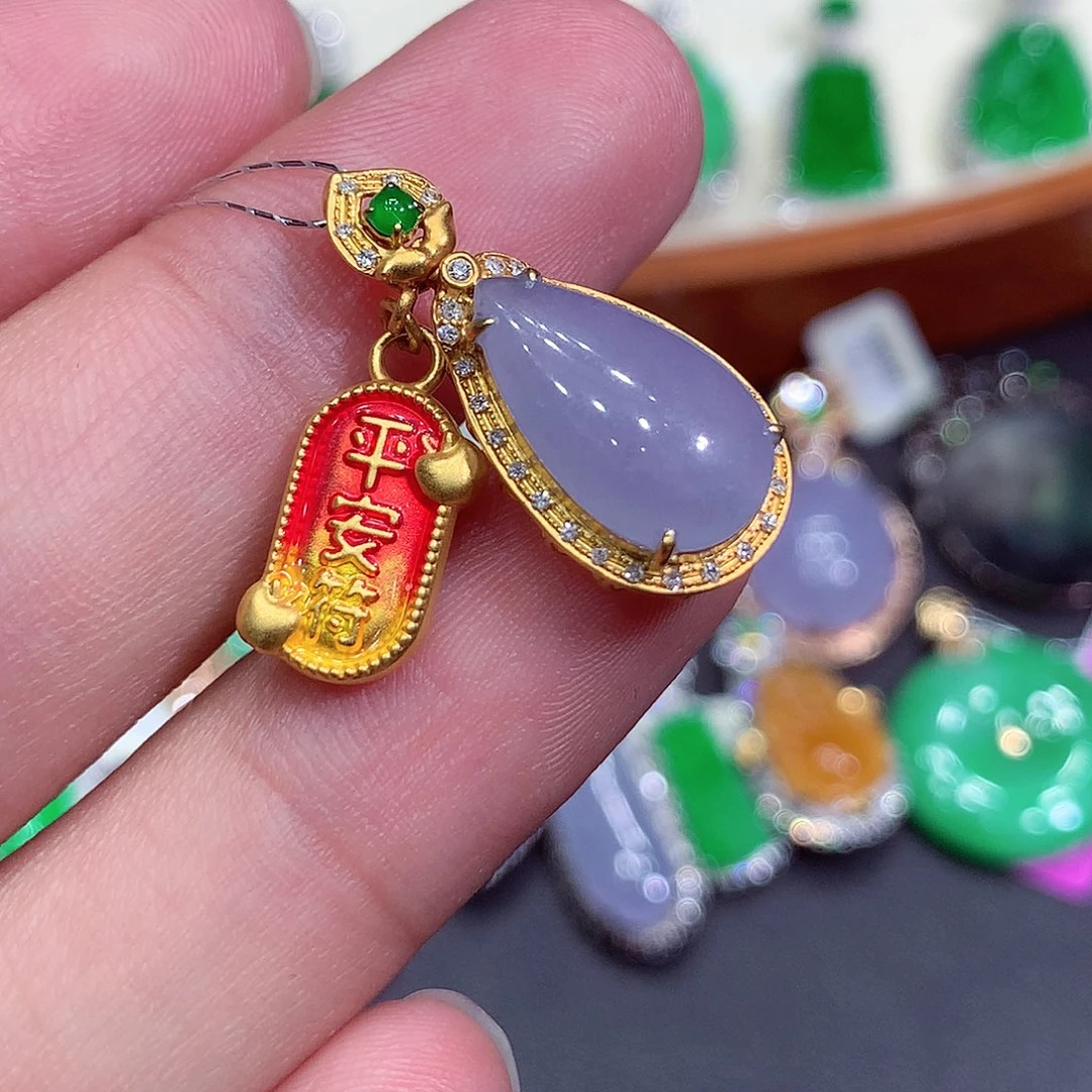 翡翠吊坠(不含链)18K金镶嵌