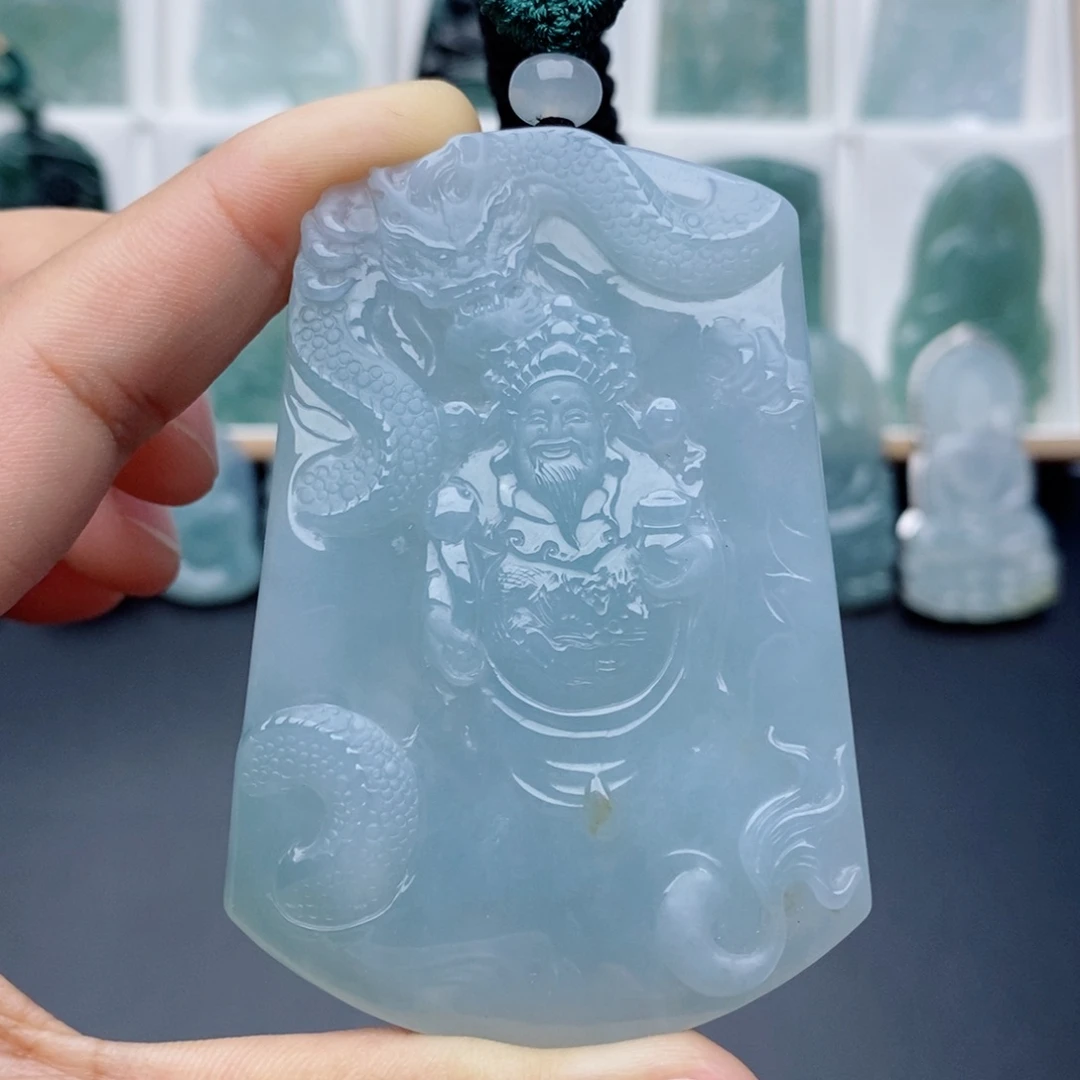 翡翠未镶嵌颈饰御龙财神爷爷