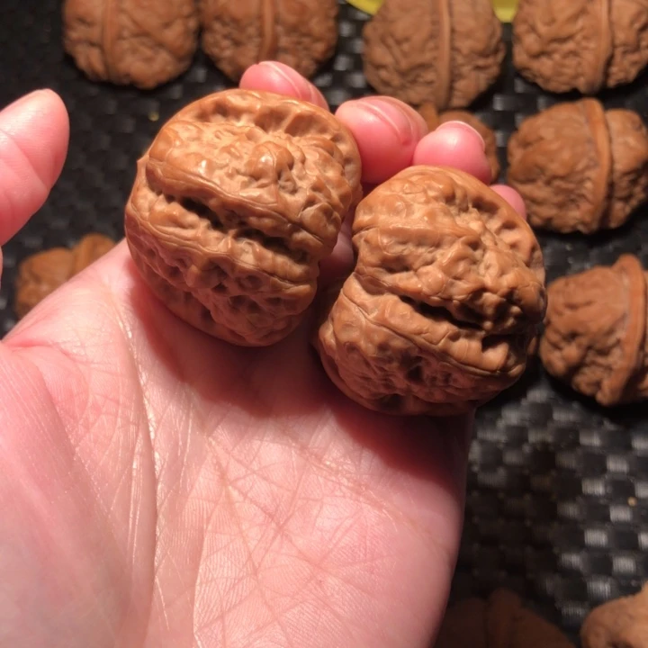 乔***生文玩核桃把件蛤蟆