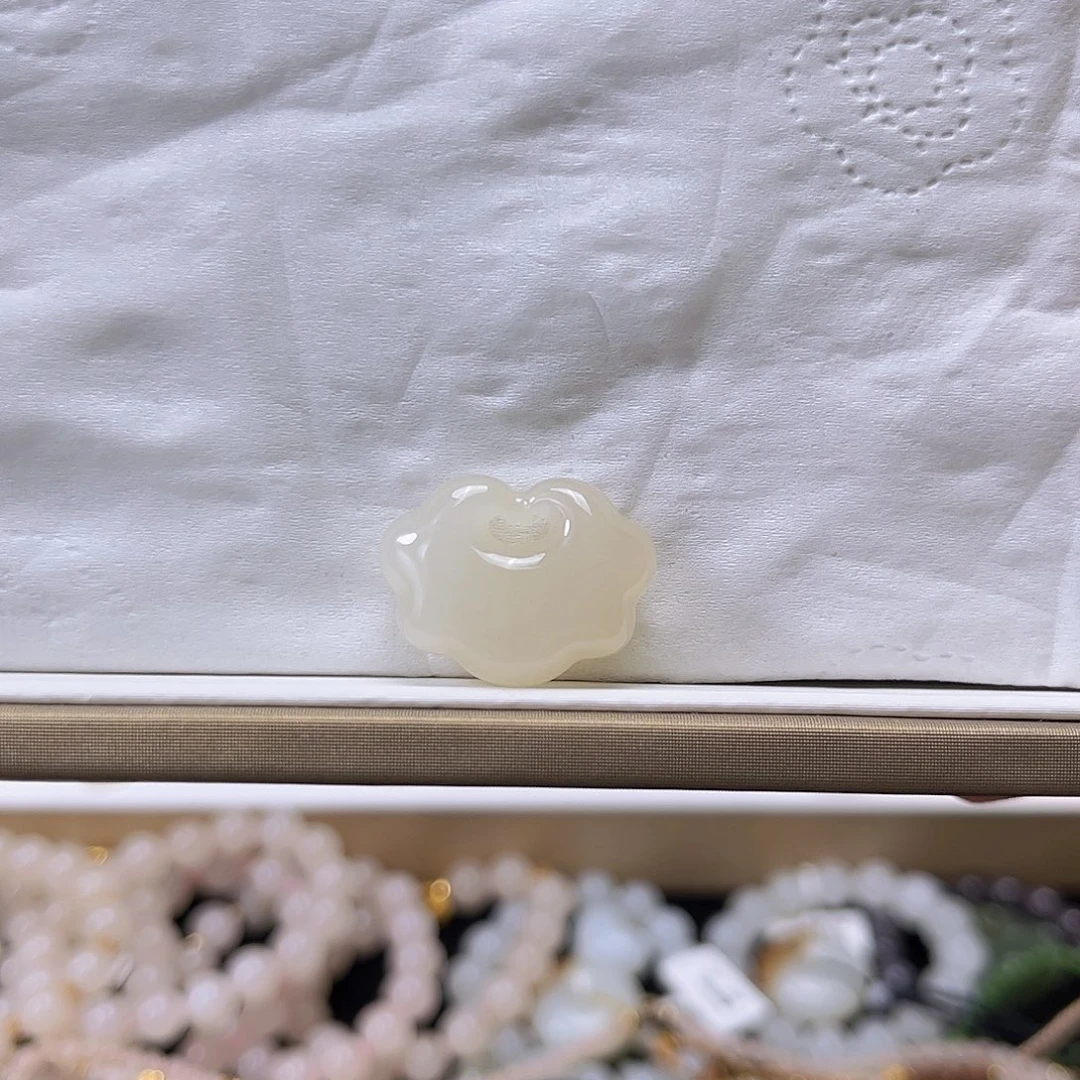 和田玉未镶嵌吊坠(不含链)