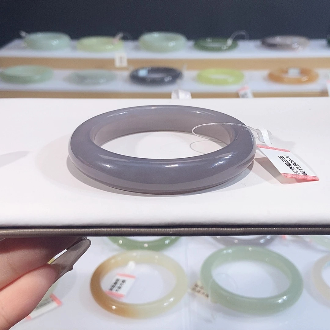 未镶嵌手镯和田玉楠