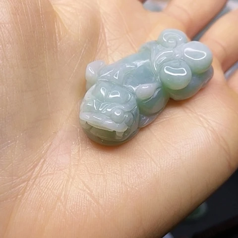 翡翠颈饰未镶嵌吊坠