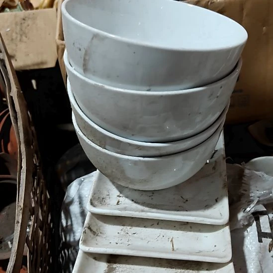 摆件陶瓷盘子碗啥都有