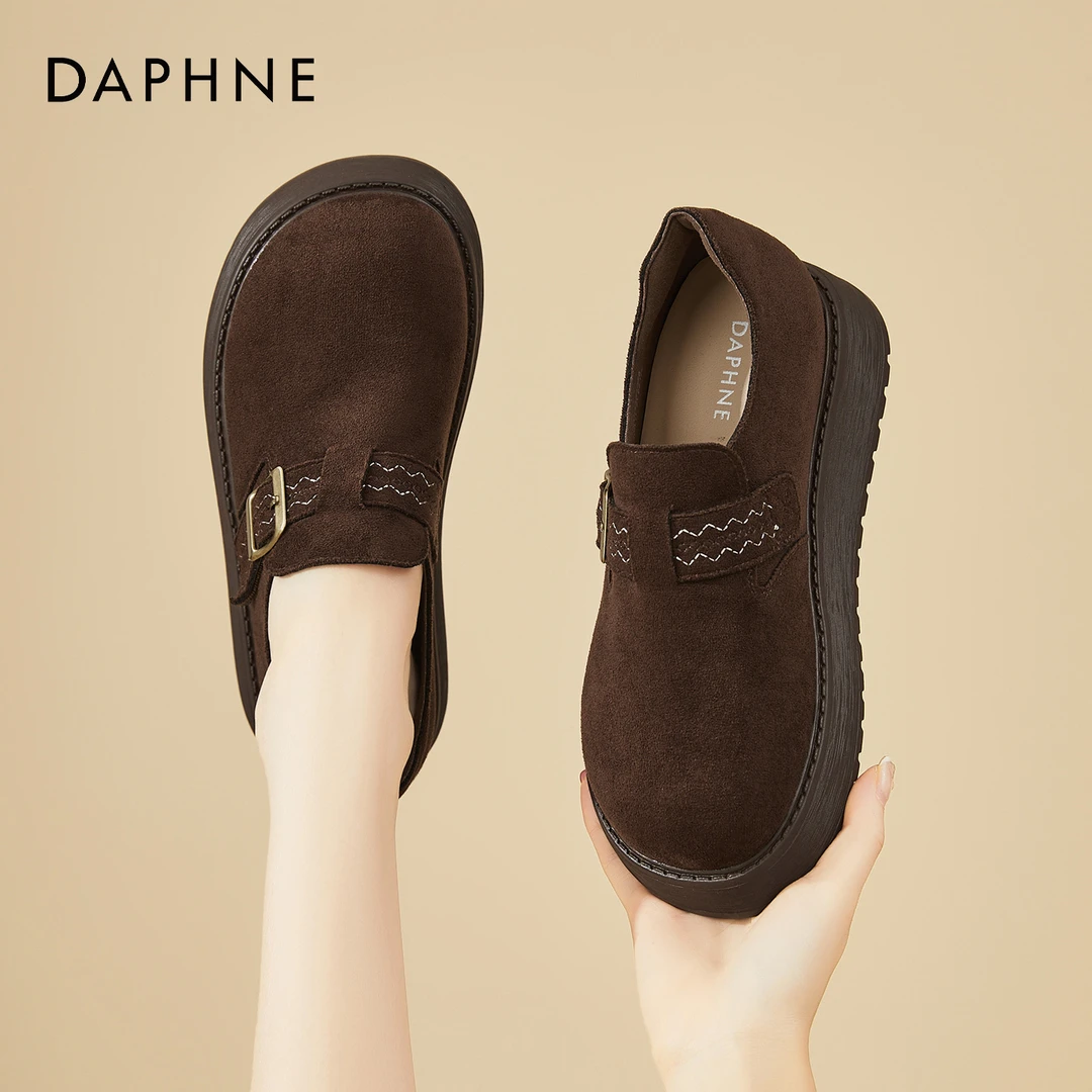 达芙妮乐福鞋女2025新款秋季厚底英伦百搭配裙子小皮鞋棕色勃肯鞋