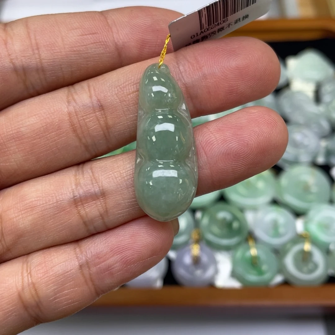 颈饰未镶嵌翡翠福豆