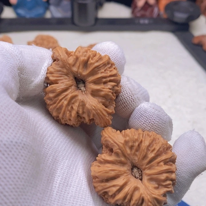 文玩核桃把件小*子文玩核桃