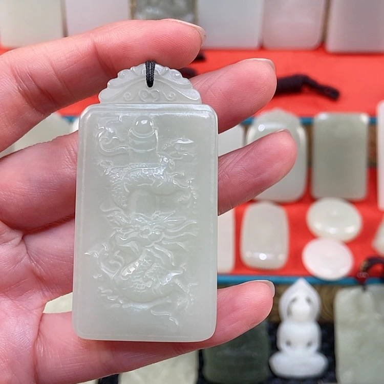 【闪购商品】颈饰未镶嵌和田玉吉**包