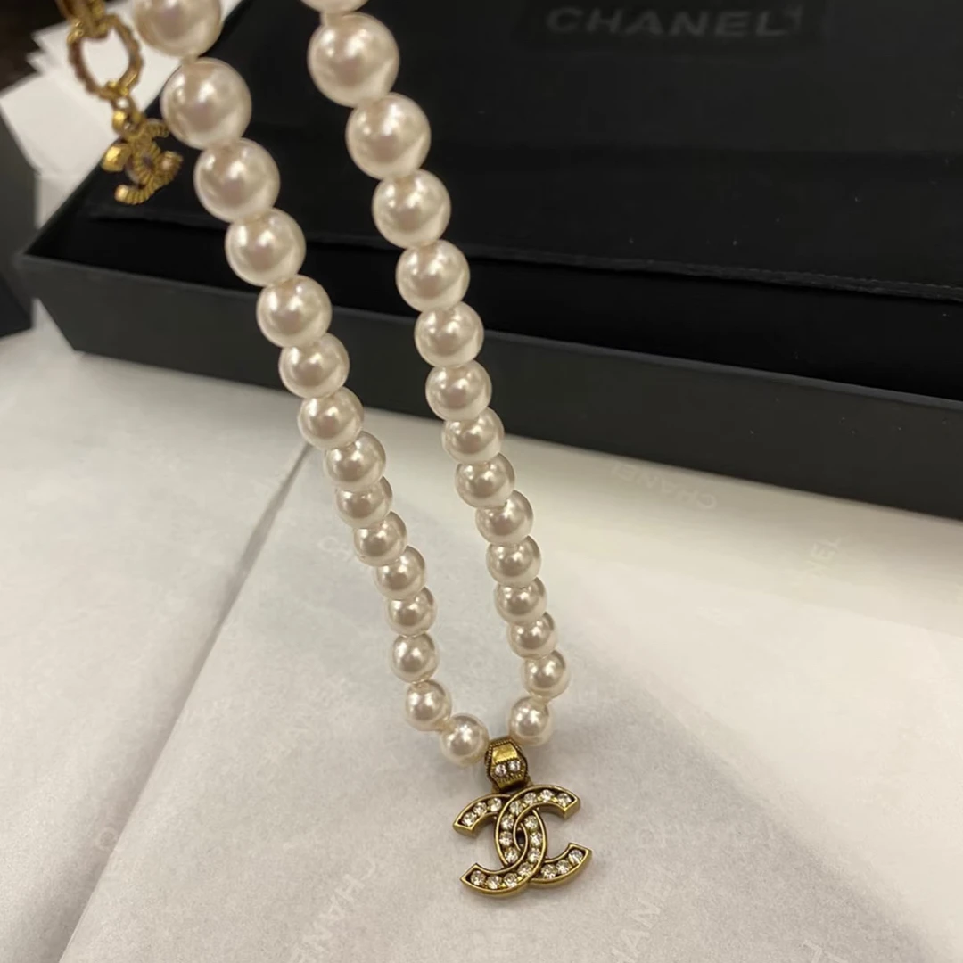 未使用 Chanel/香奈儿 古铜金镂空满钻双C 珍珠项链 21C/LD0537
