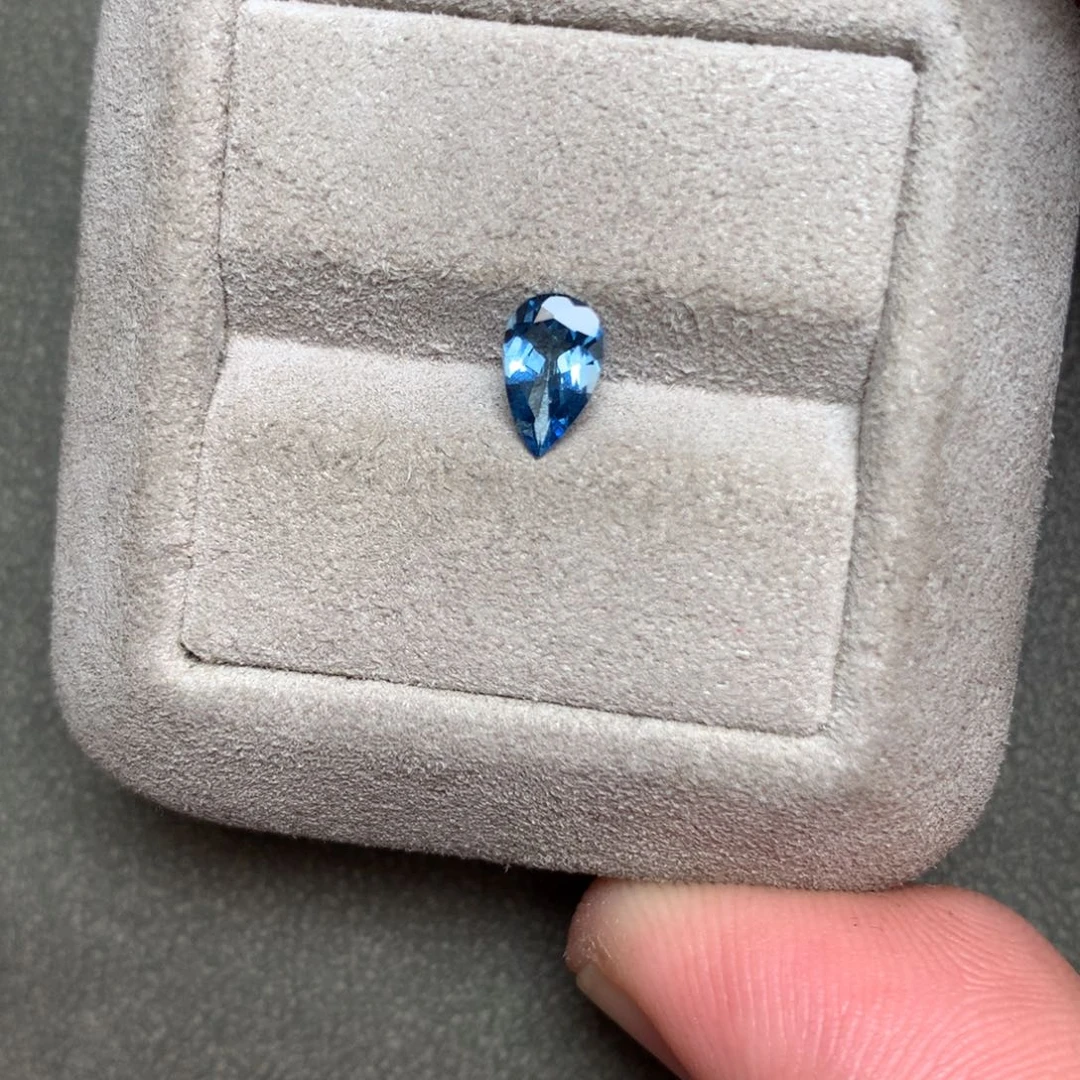 海蓝宝石裸石天然超圣0.62ct