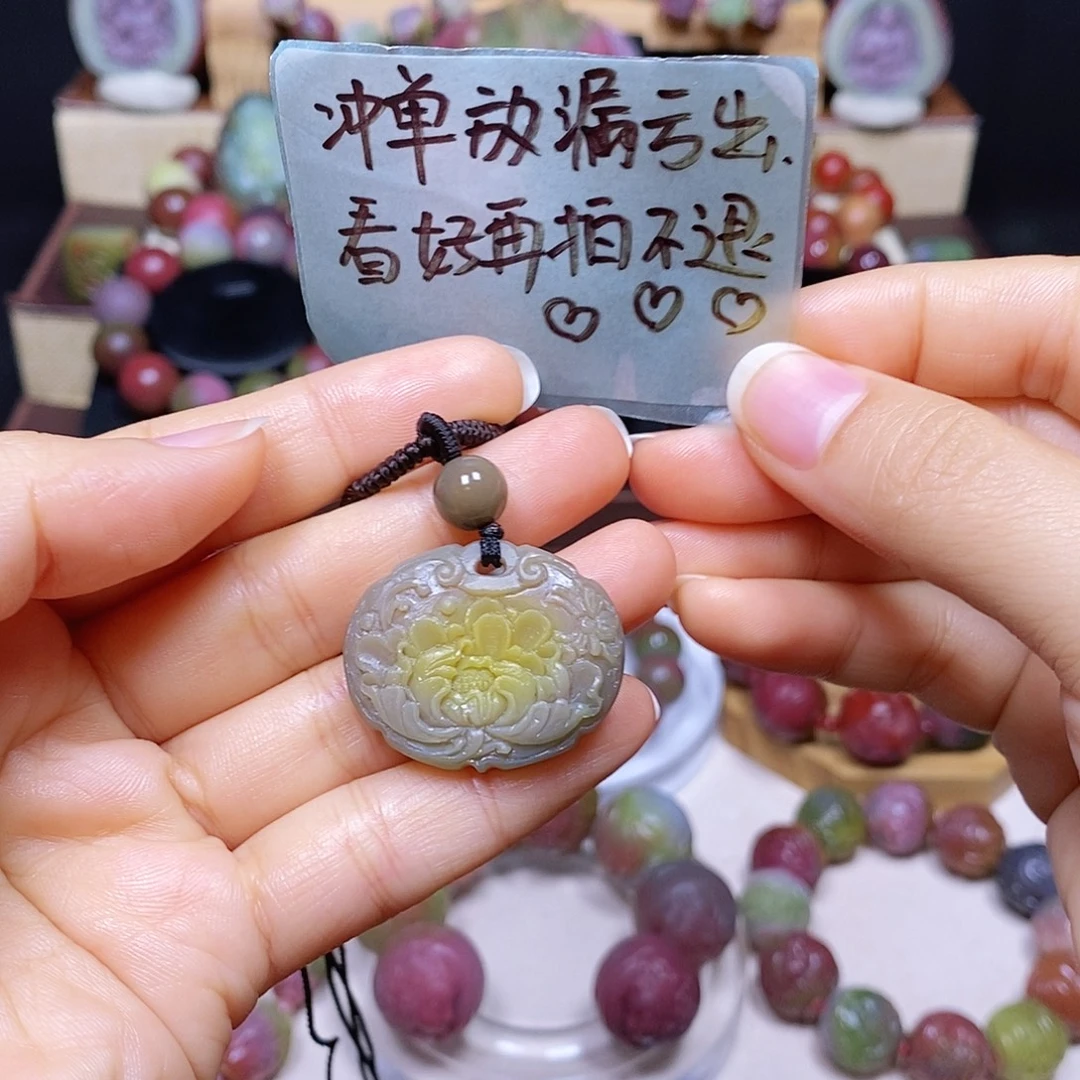 玛瑙/玉髓未镶嵌盐源玛瑙亏出不退看好再拍