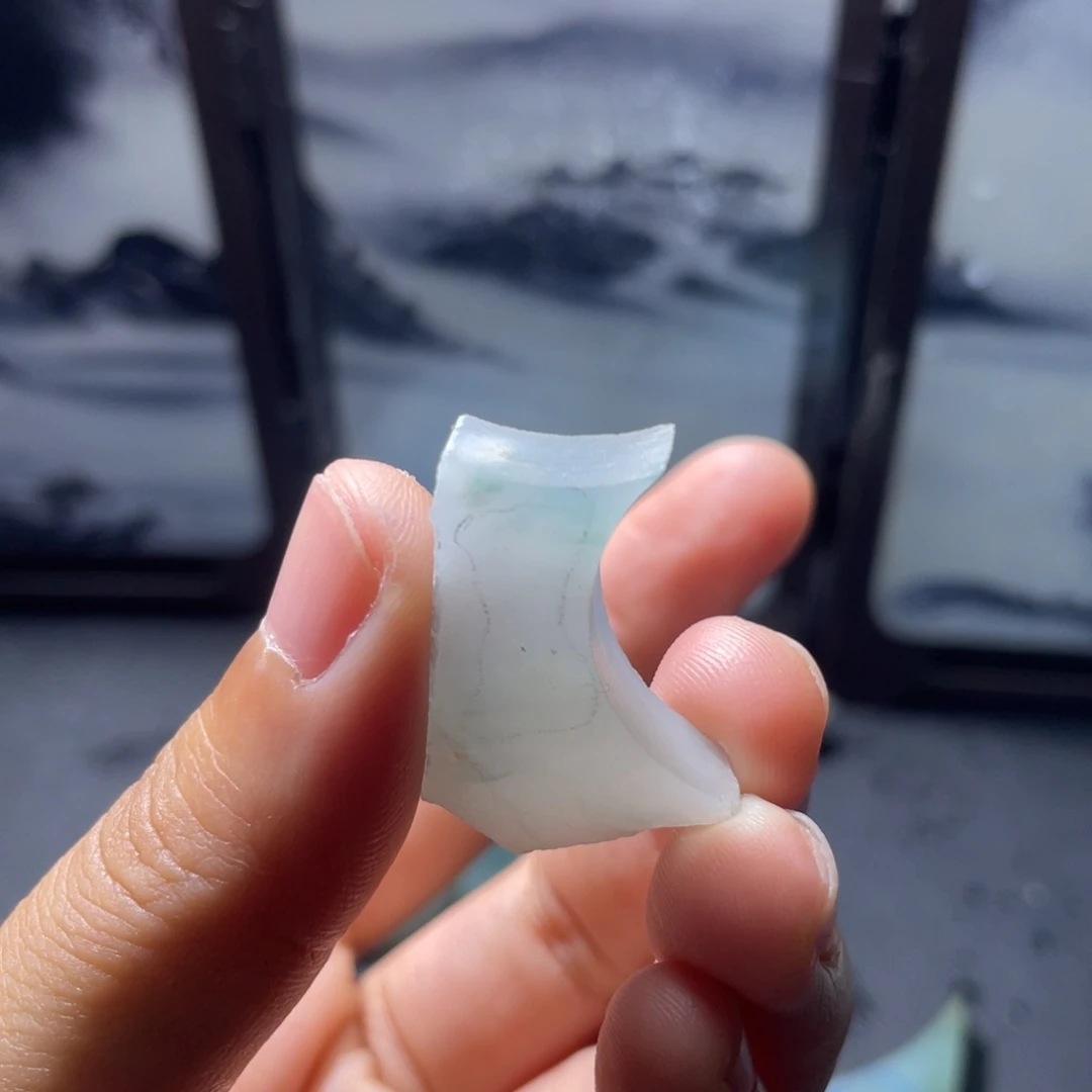 反***剧翡翠未镶嵌挂件冰
