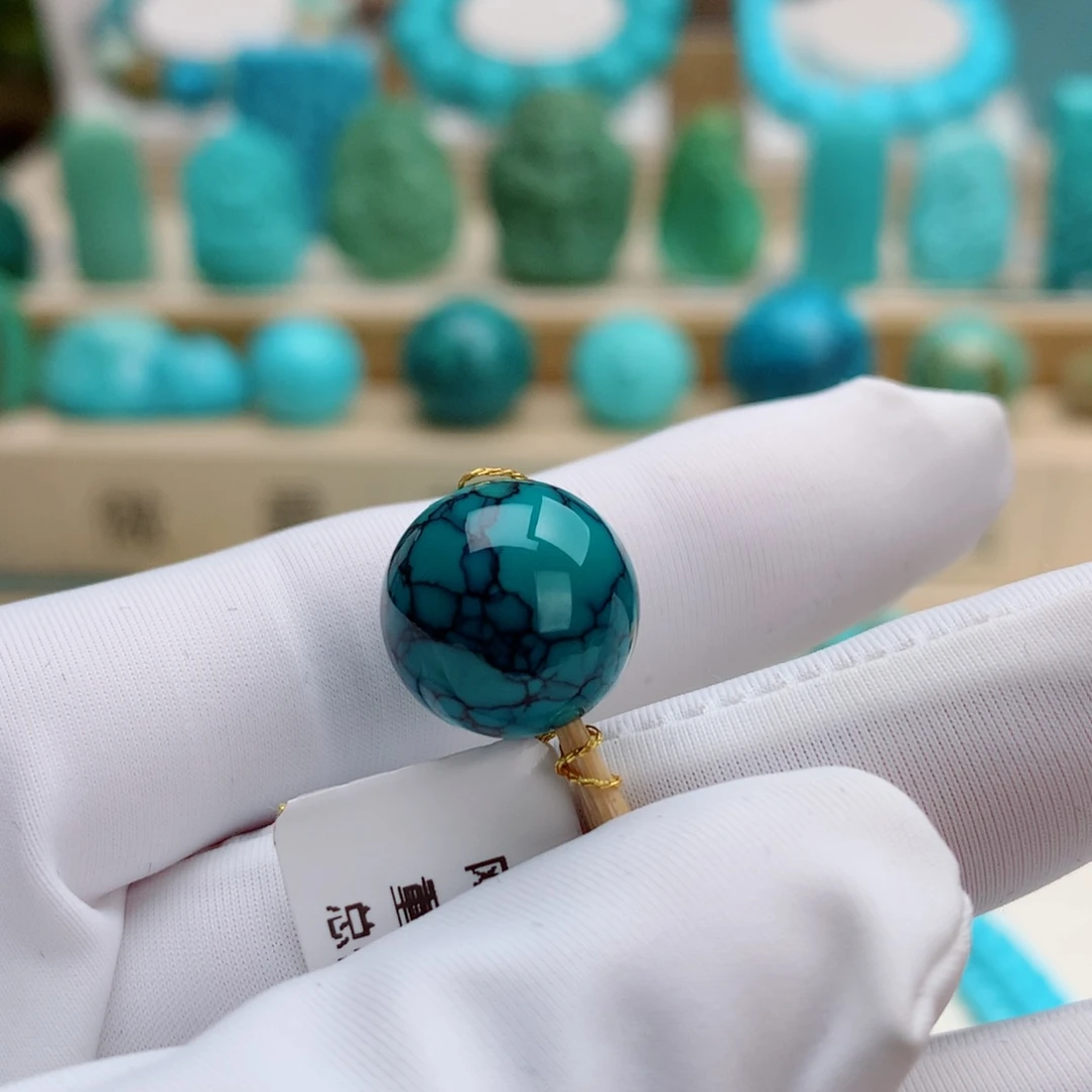 绿松石未镶嵌挂件