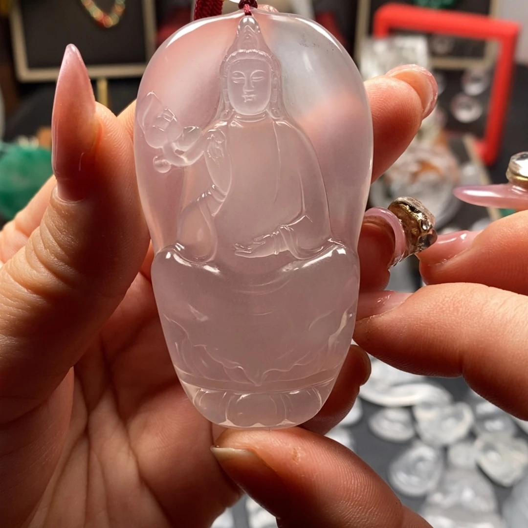 少***爹石英质玉未镶嵌颈饰