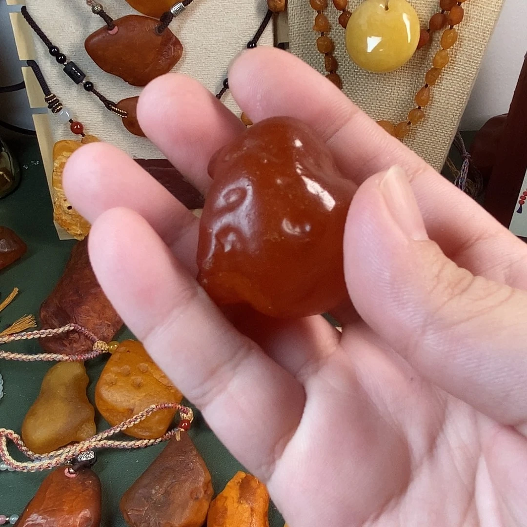 琥珀未镶嵌珠宝奇石