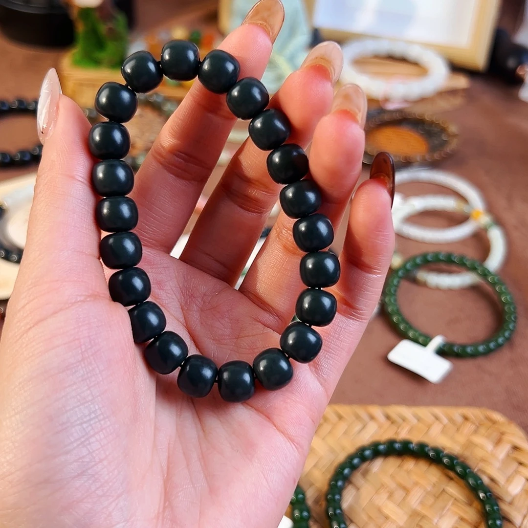 和田玉未镶嵌手串