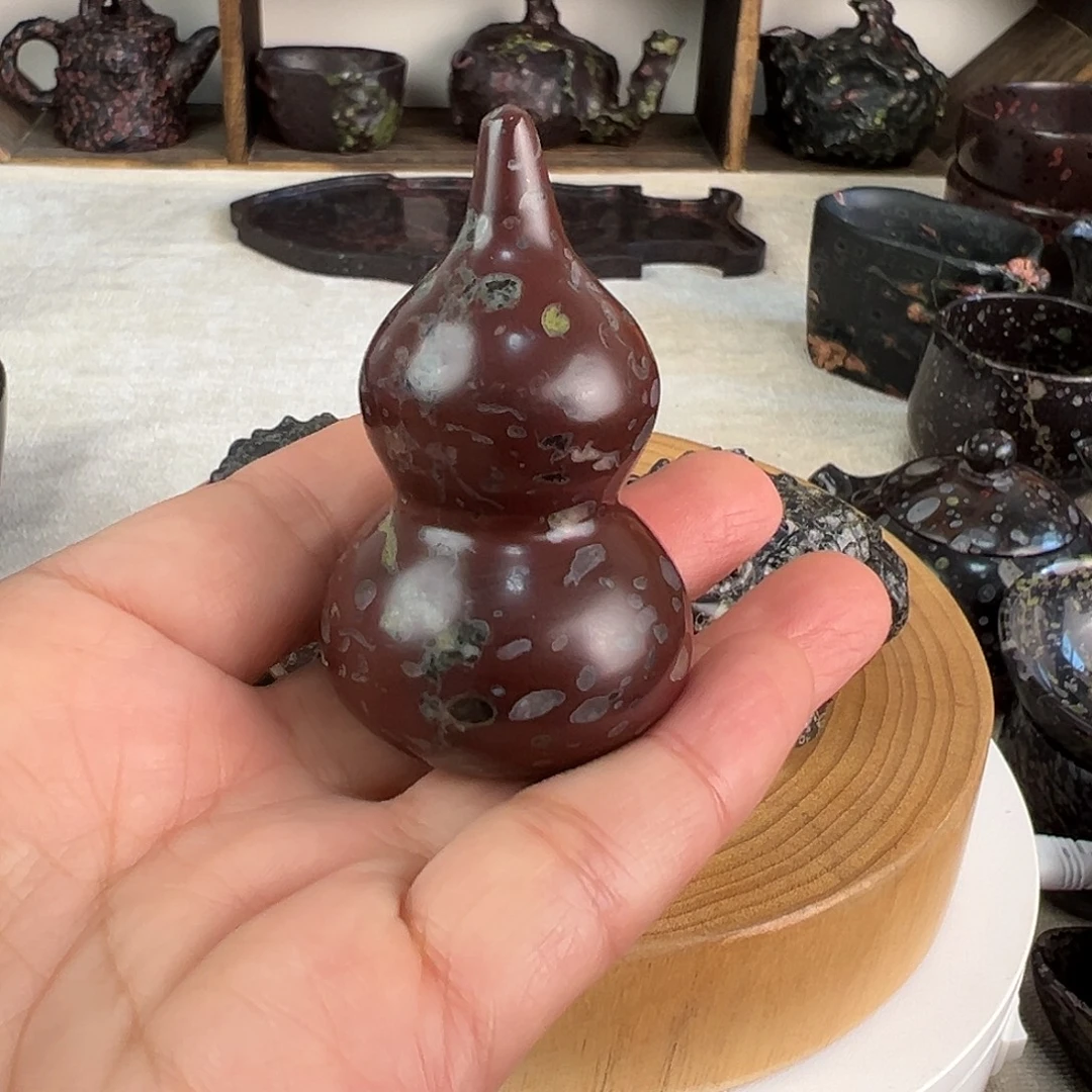 梅花玉葫芦茶摆件