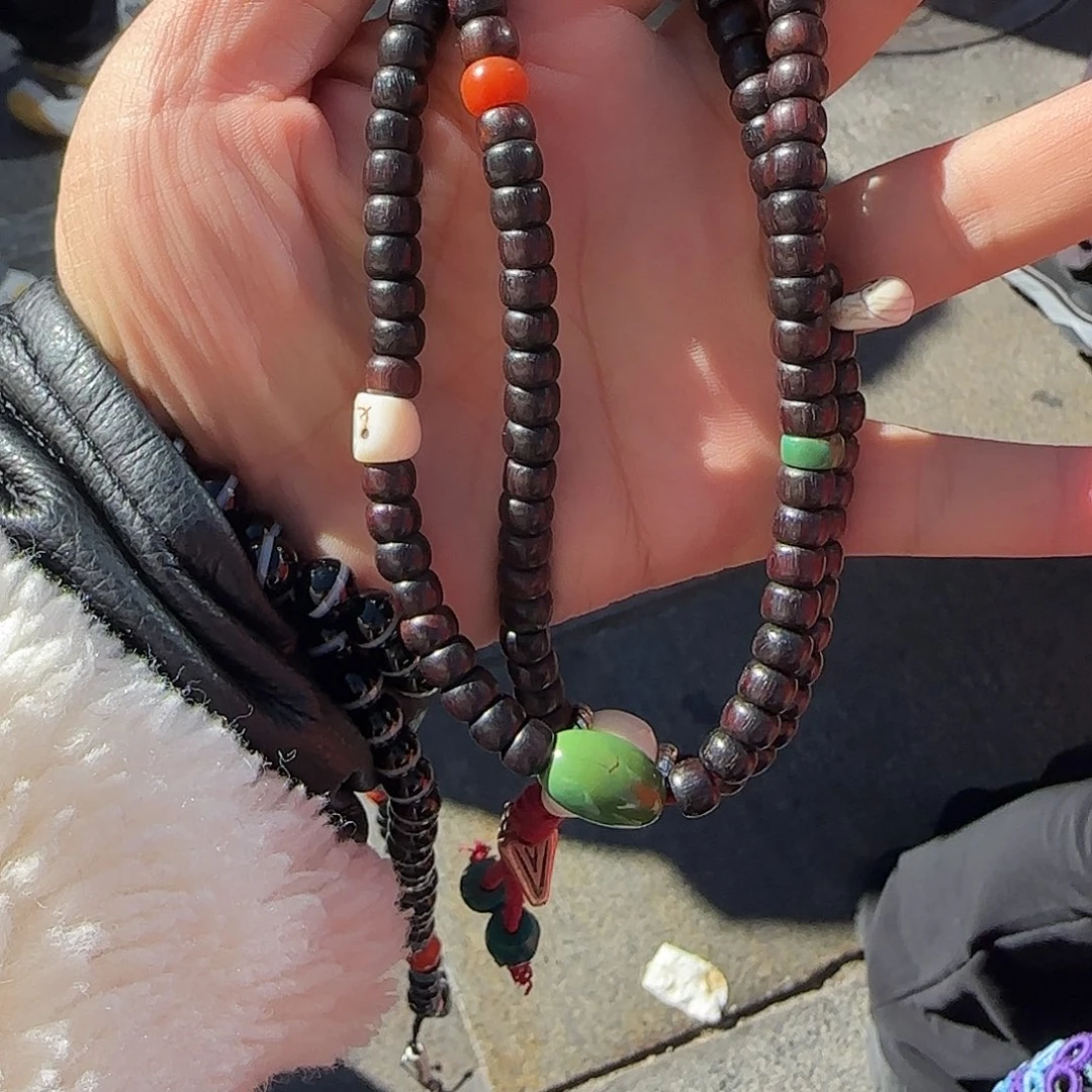 紫金钵盂菩提吊坠紫檀