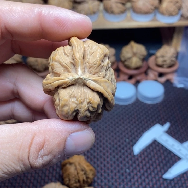 ও***地把件文玩核桃文玩