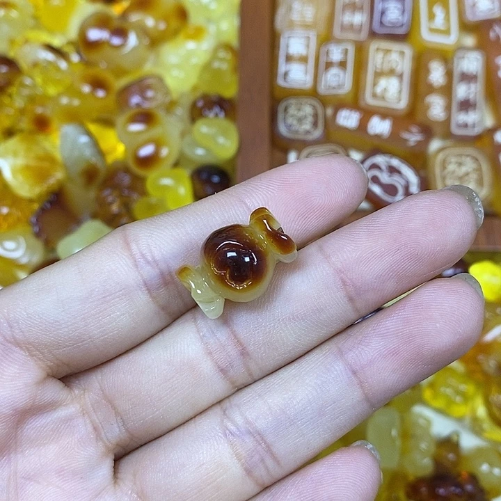 吊坠橄榄核糖果34