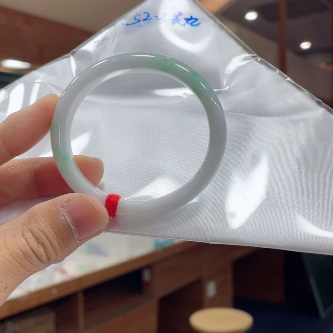 翡翠手镯未镶嵌买断